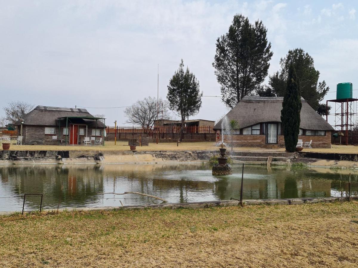 Arendsnes Hotel Vanderbijlpark Exterior photo